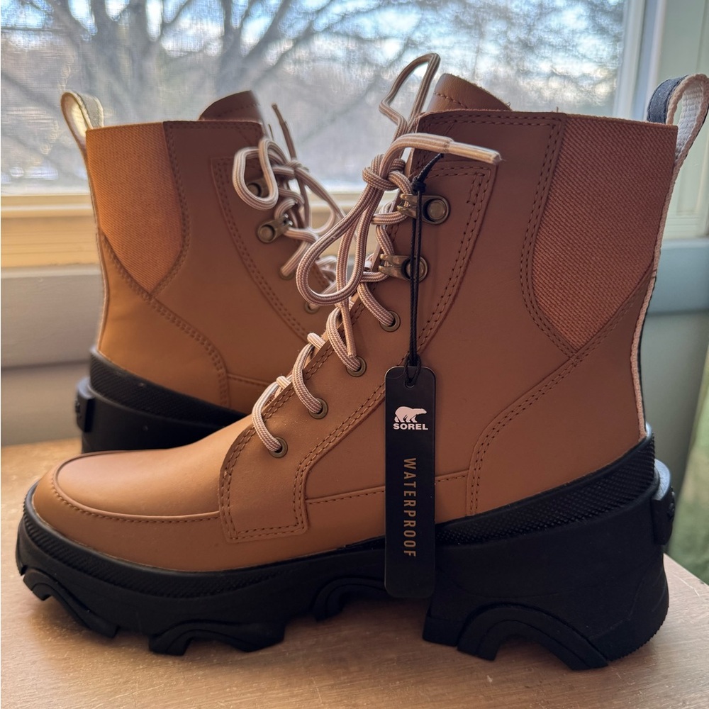 Sorel Women's Tan Waterproof Boots
